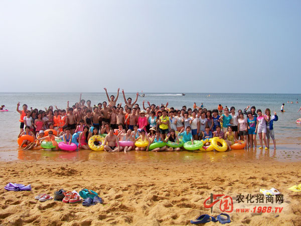 �{�{�Ĵ����옷��΢Ц