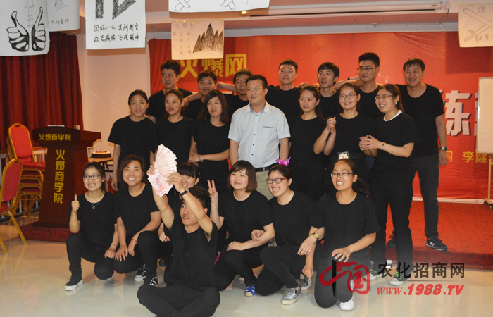 ͻ����������׃�Լ��������ӻ���չӖ���и�