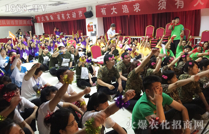 ���L���R�������ҵ�ǰ��