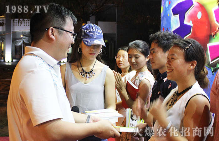 �B�Ƹۡ����ҵĺ��u֮��