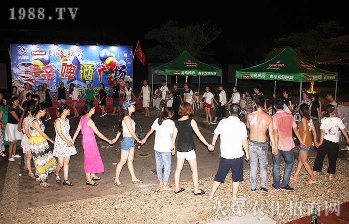 感恩公司 給我平臺