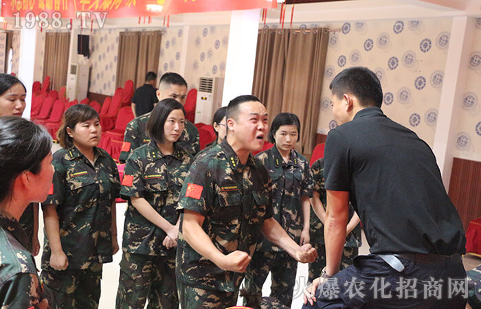 ���Լ����еĐ�ħ�����ܳ�Խ����