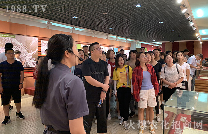 �u��ɽ�����һ�����¿h���ܚvʷ��ϴ�Y��