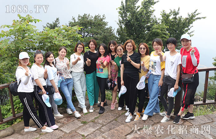 ���(y��ng)�tɫ֮�á��������������ƵZǰ����