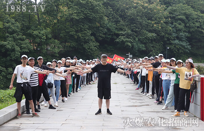 ��һ���tɫ֮�ã��؜ؼ���ȼ���Ěq��