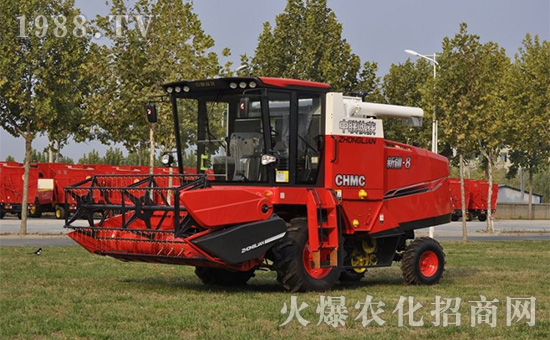     中聯(lián)收獲新疆4LZ-8B1全喂入谷物聯(lián)合收割機(jī)基本參數(shù)及產(chǎn)品特點(diǎn)！