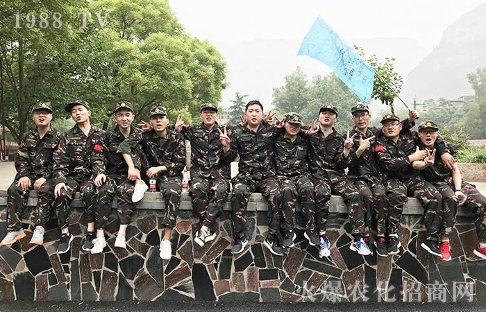 �F�Yһ������־�ɳ�