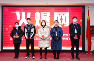 �T������