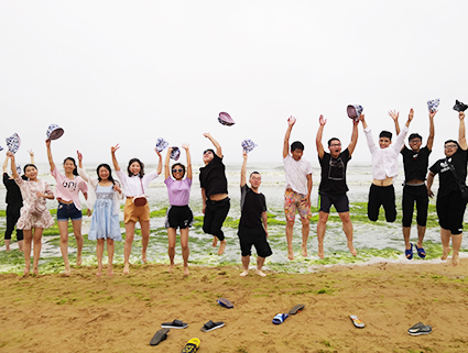 ��s�󺣣����跼�A��ףԸ�𱬾W(w��ng)��l(f��)չ����ʢһ����